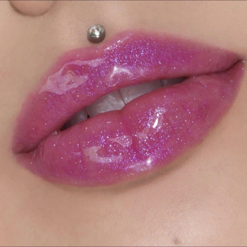 Jeffree Star Glittering Violet Lip Gloss
